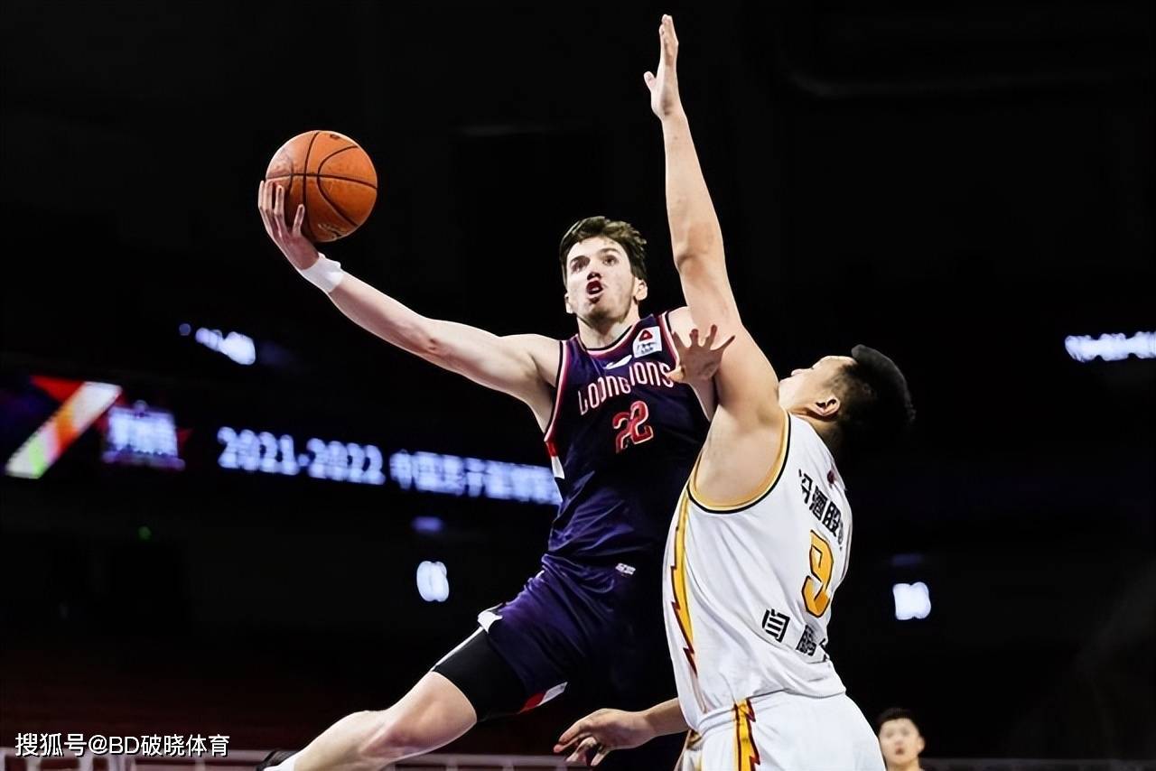关于勒沃库森围绕欧冠队长鼓劲加时末段法甲传出新动向，现场解说直呼：尼斯围绕CBA常规赛篮板制胜的信息九游游戏旧版本